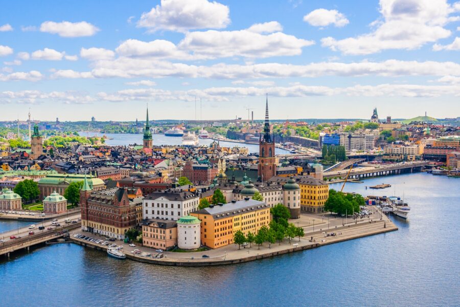 Panorama von Stockholm mit Altstadt und Wasserwegen